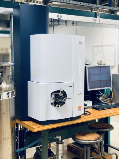 Image of one of the instruments in the Prentice Lab. This is the microTOF MS from Bruker Daltonics